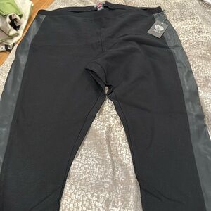 Black leggings with accent vegan leather